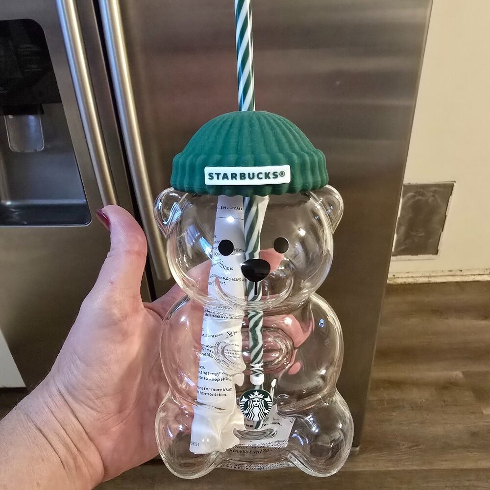 **VIRAL 2025 STARBUCKS HOLIDAY BEARISTA GLASS COLD CUP 20 OZ LIMITED EDITION**